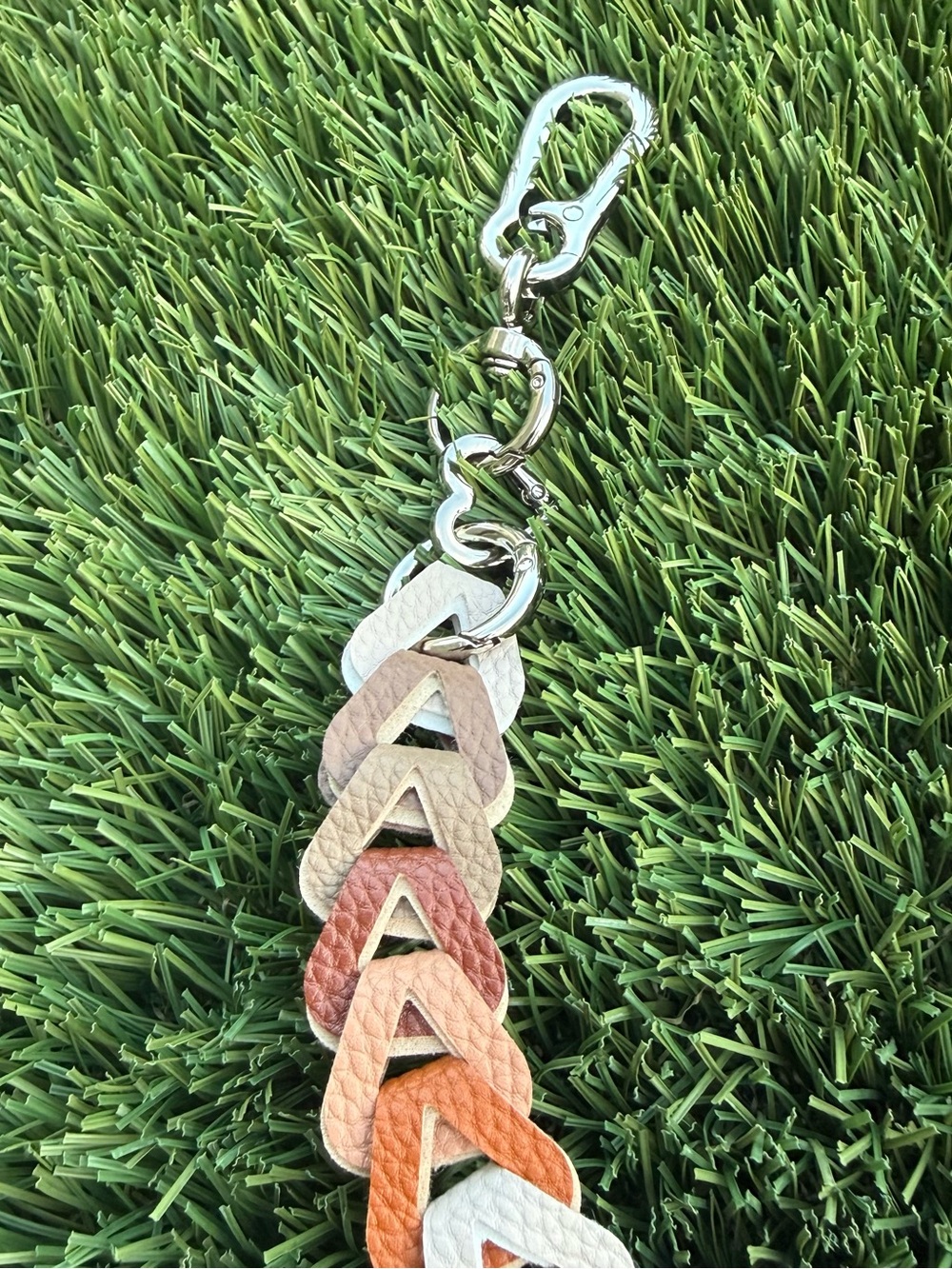 Novelty Strap| Bag Strap| Pebbled Leather Neutral Rainbow Chain| Heart Shaped - Picture 4 of 4